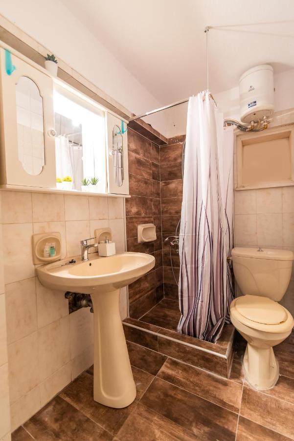 פרבזה Pine Trees Apartment מראה חיצוני תמונה